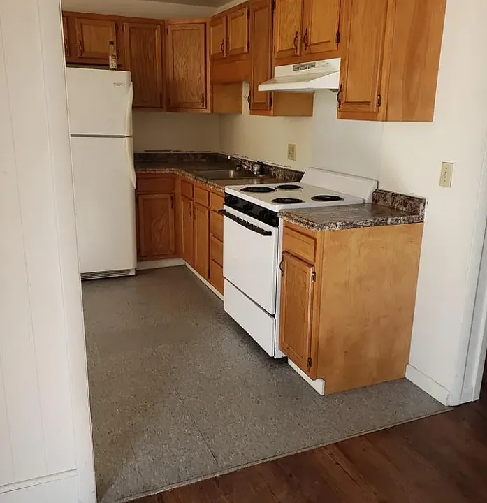 53 N Main St #3