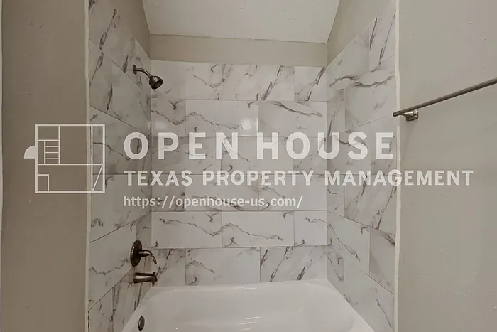 13215 Noble St — Photo 10