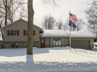 5951 Idlewood Rd, Mound, MN 55364