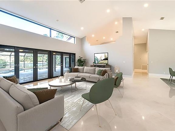 3rd image of 1180 Manor Ct #1180