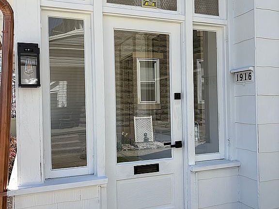 3rd image of 1916 Washington Ave