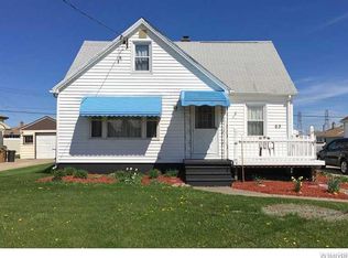 63 Edmund St, Cheektowaga, NY 14227