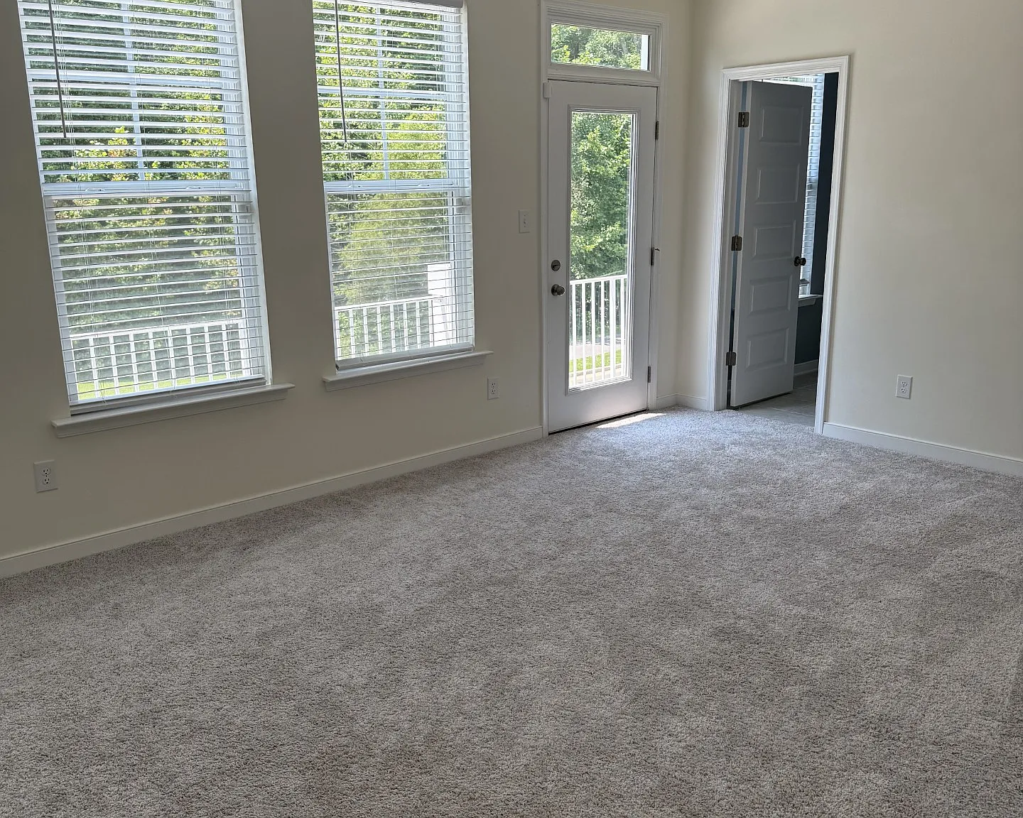 3 bed, 2.0 bath, 1841 sqft, $2,800 — Photo 4