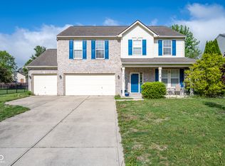 1962 Spring Beauty Ct, Avon, IN 46123