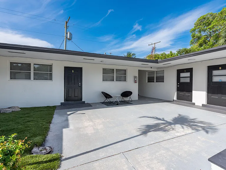 1826 Sherman St #1 — Photo 3