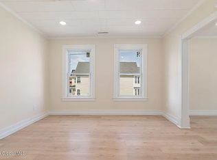 5 Barney St FLOOR 2, Schenectady, NY 12307