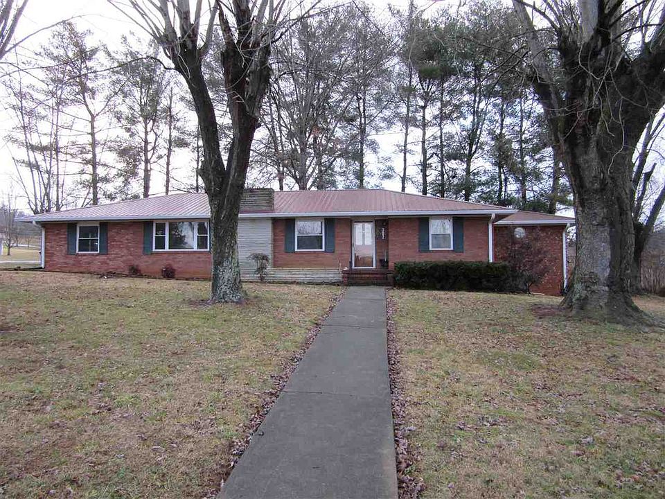 1st image of 302 Richardson Dr