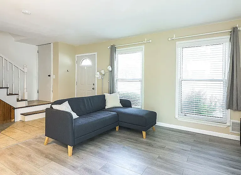 21U Fernwood Dr #21 — Photo 3