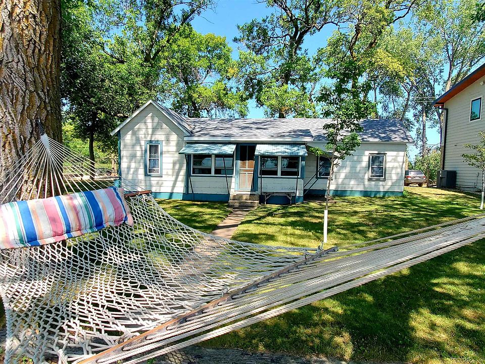 1st image of 24831 McClelland Ln
