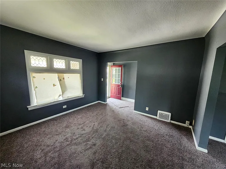 10308 Homeworth Ave #DOWN — Photo 3