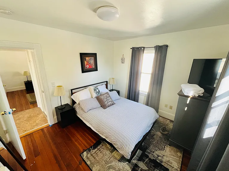 90 Greenwood St #2 — Photo 7