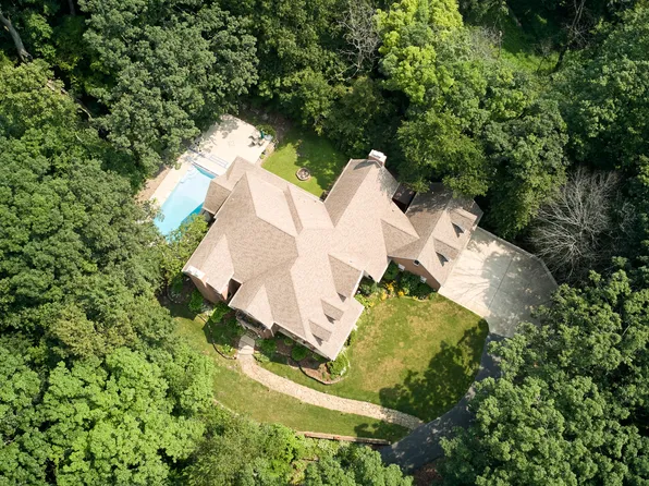 273 Bridlewood Ln, Valparaiso, IN 46385