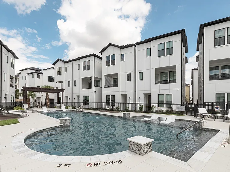 2718 Grand Fountains Dr #H — Photo 2