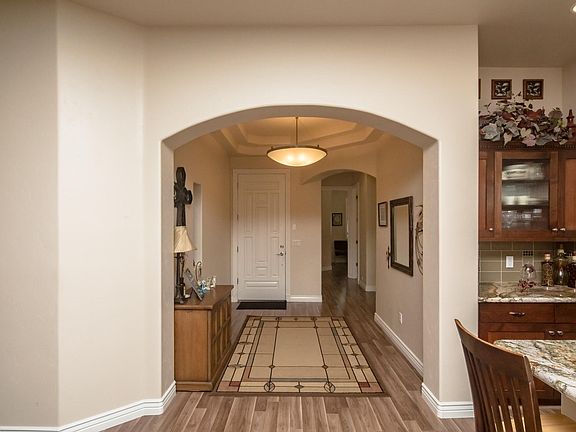 4th image of 2605 Castaway Dr