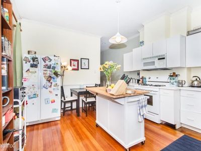 224 Chestnut St, Cambridge, MA, 02139