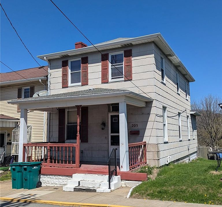 1st image of 205 Union St