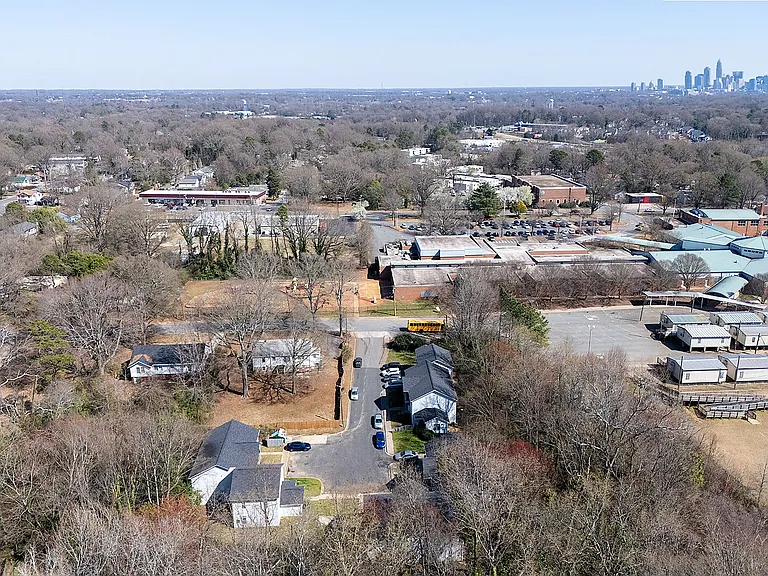 1234 Saratoga Dr — Photo 12