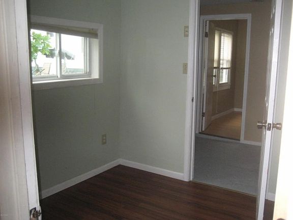 5th image of 310 W Galena St