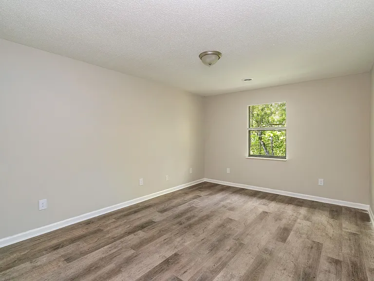 111 Raintree Ln #D — Photo 13