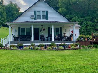 599 Sheepskin Rd, Sandy Hook, KY 41171