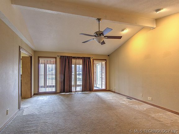 3rd image of 23438 King Ct