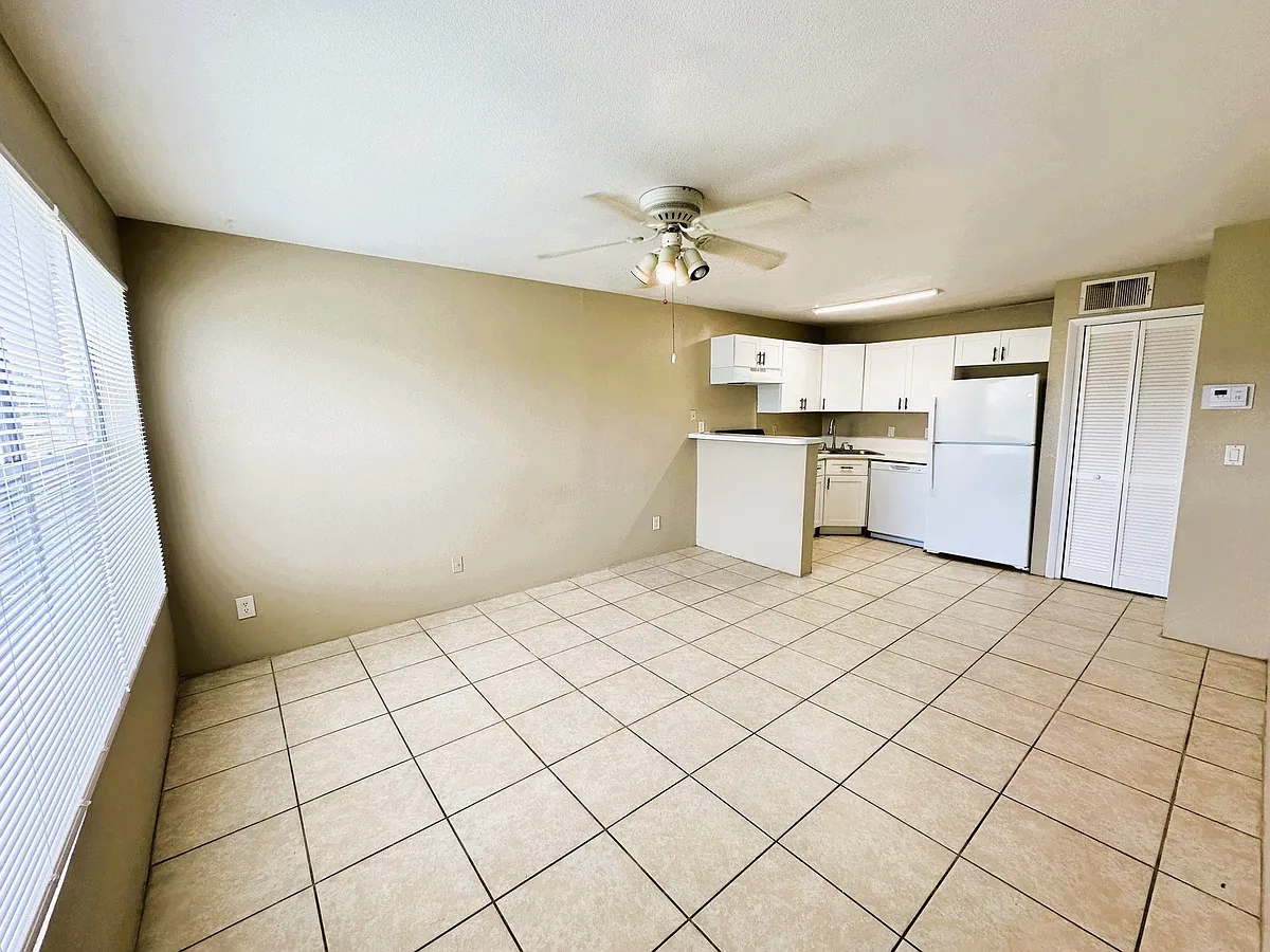 Building Photo - 4760 Walden Cir #531