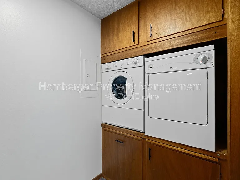 4117 N Howard St — Photo 16