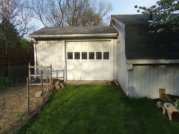 14 x 15 storage building