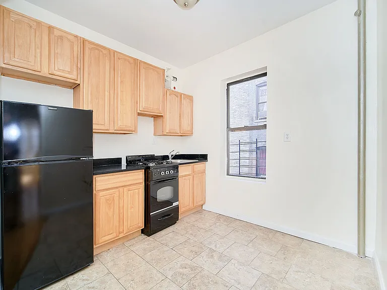 575 W 177th St #54 — Photo 11