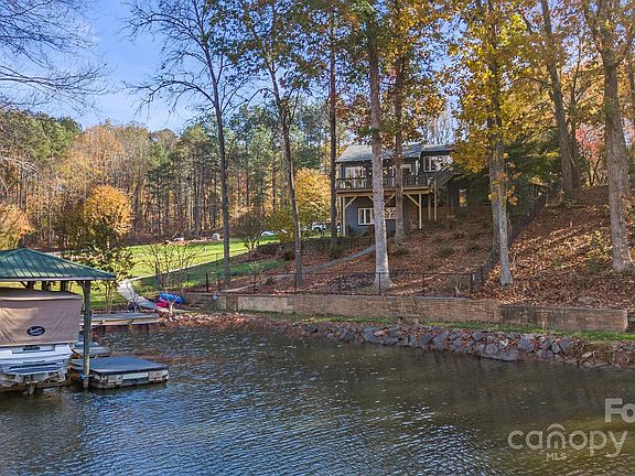 2nd image of 466 Lakeview Shores Loop