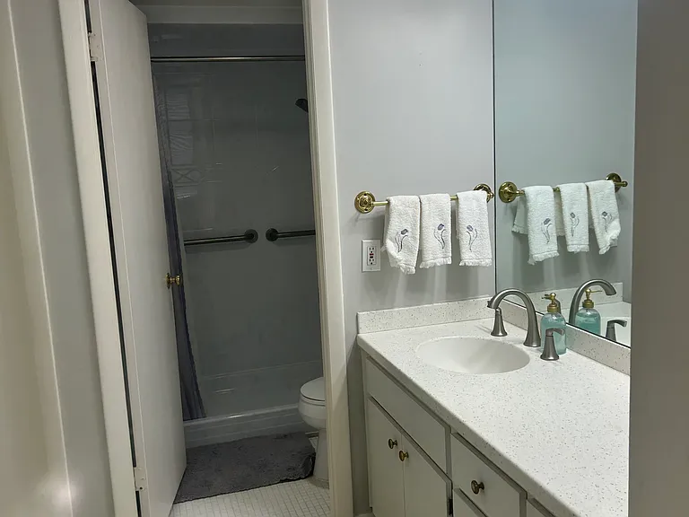 1 Key Capri #604W — Photo 14