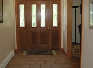 26 North Rd, Niantic, CT 06357