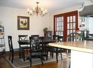 213 S Main St, Sherborn, MA 01770