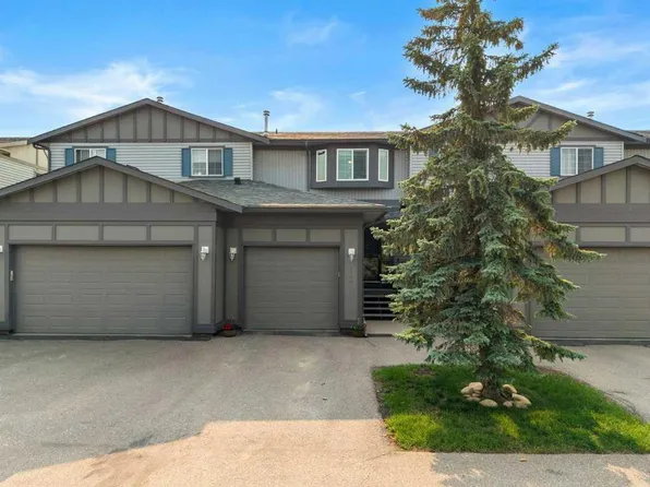 720 E Willowbrook Rd NW #1204, Airdrie, AB T4B 2Y9