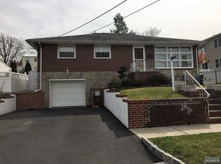 138 9th St, Wood Ridge, NJ 07075