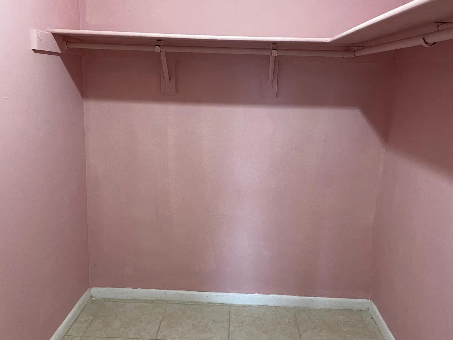 2126 W Gardenia Dr — Photo 4