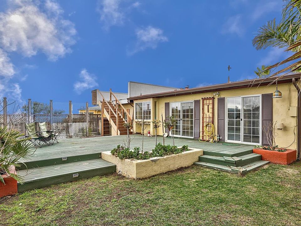 892 Portola Dr, Del Rey Oaks, CA 93940 Zillow