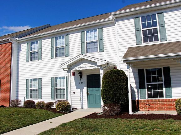 2nd image of 204 Carsons Ct