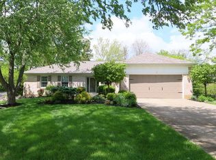 7952 Huntersknoll Ct, Cincinnati, OH 45242