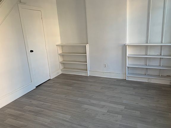 2nd image of 704 Moore St