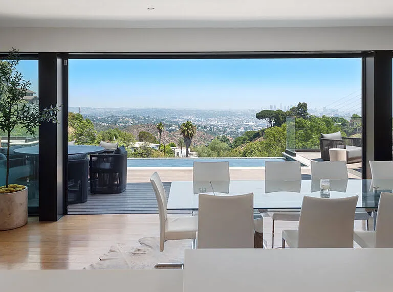 2826 Las Alturas St — Photo 11