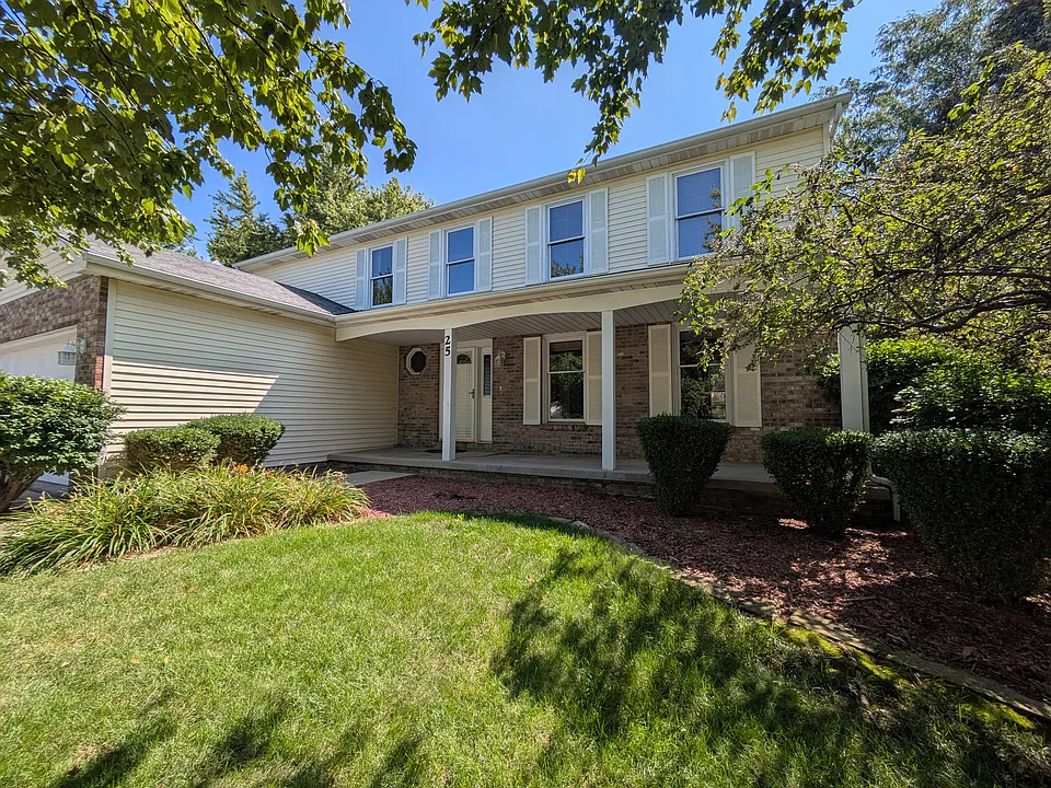 25 Ravenwood Cir