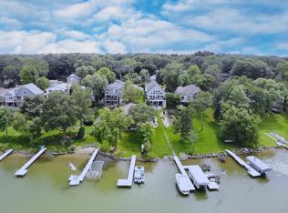 9312 Rhoy Ave, Chaska, MN 55318