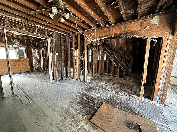 5th image of 11354 S Calumet Ave