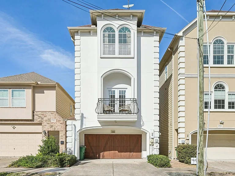 5736 Petty St — Photo 2