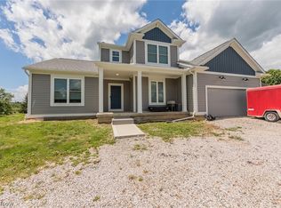 12709 Chamberlain Rd, Aurora, OH 44202