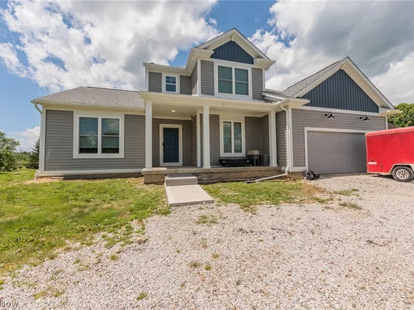 12709 Chamberlain Rd, Aurora, OH 44202