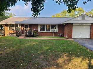 821 Esther St, Cahokia, IL 62206