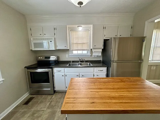 4902 Sycamore Pl — Photo 9