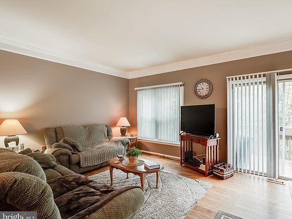 5th image of 12152 Winona Dr
